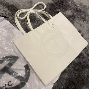 SOLD❌ Telfar Bag Large - White